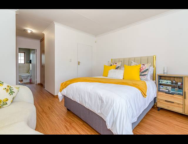 4 BEDROOM HOUSE FOR SALE IN WATERFORD ESTATES
